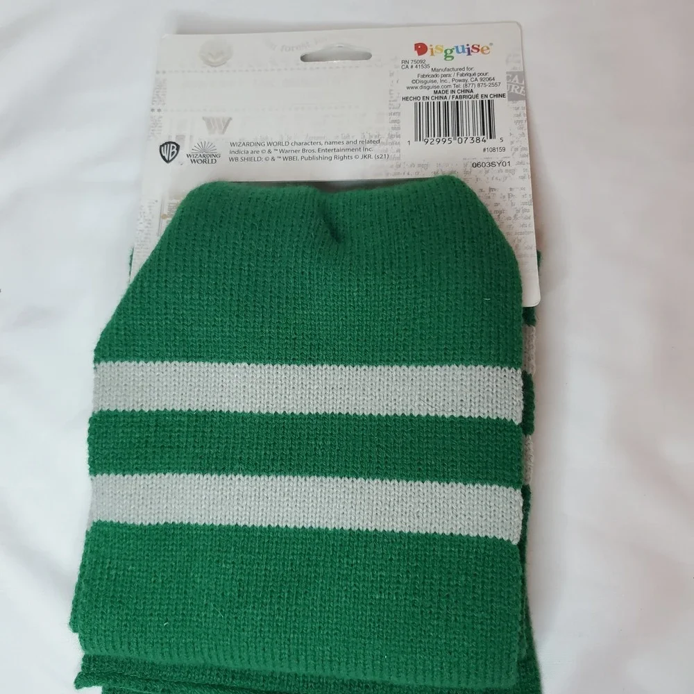Harry Potter Officially Licensed Slytherin Scarf. 60